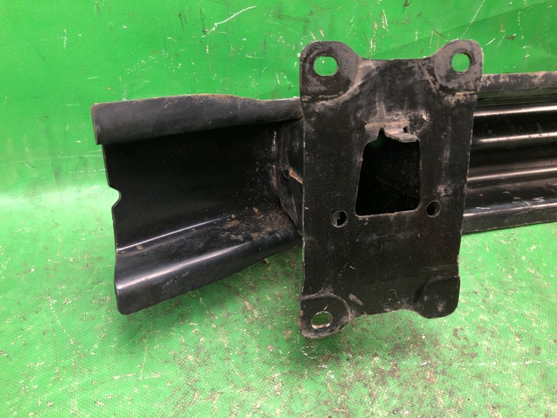 Усилитель заднего бампера JETTA USA 10-17 2011 Седан CBTA 2.5L