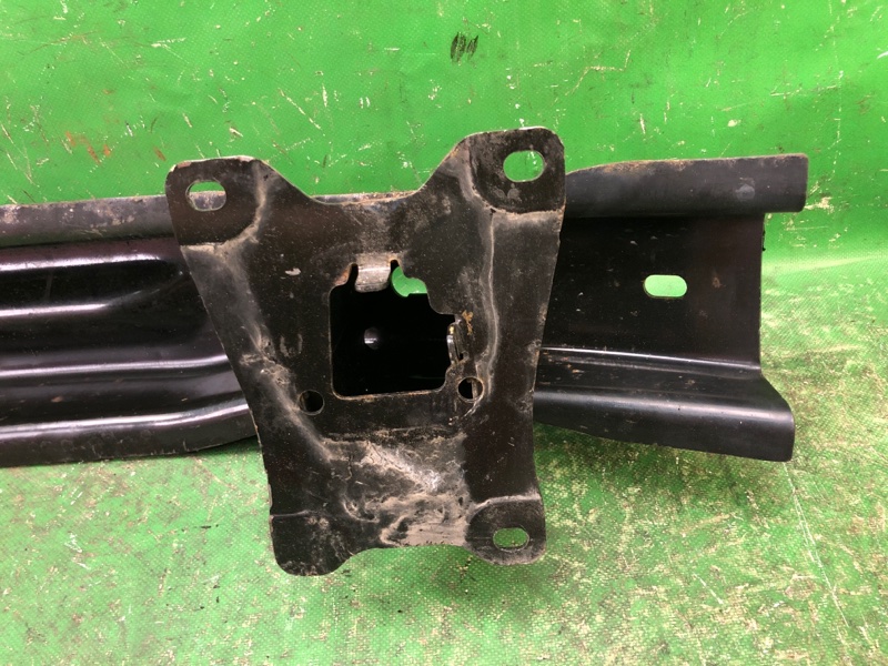 Усилитель заднего бампера JETTA USA 10-17 2011 Седан CBTA 2.5L