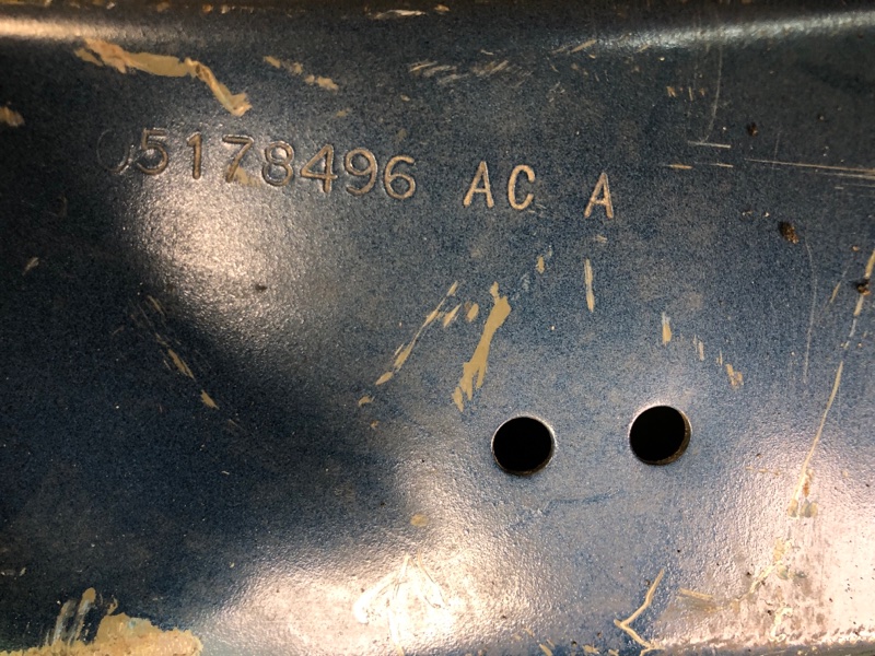 Усилитель заднего бампера JOURNEY 08-20