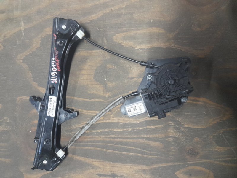 Стеклоподъемник задний левый VOLKSWAGEN PASSAT B7 11-15 2013 A32 1.8 CPRA 561 839 461 C Б/У