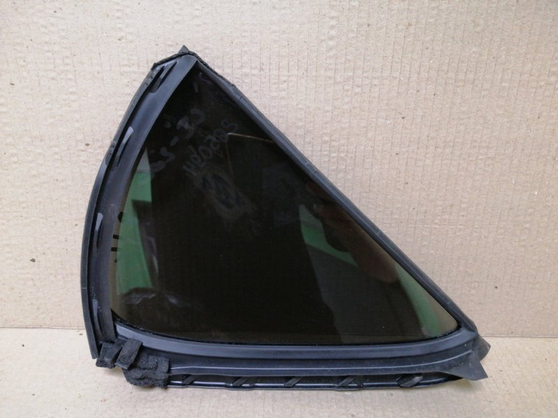 Стекло двери глухое заднее левое LEXUS CT200 11-17 1.8 2ZRFXE