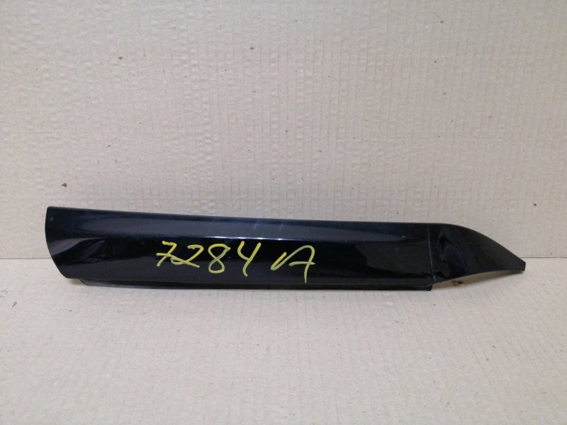 Молдинг кузова задний правый LEXUS CT200 11-17 2013 1.8 2ZRFXE 62791-76010 Б/У