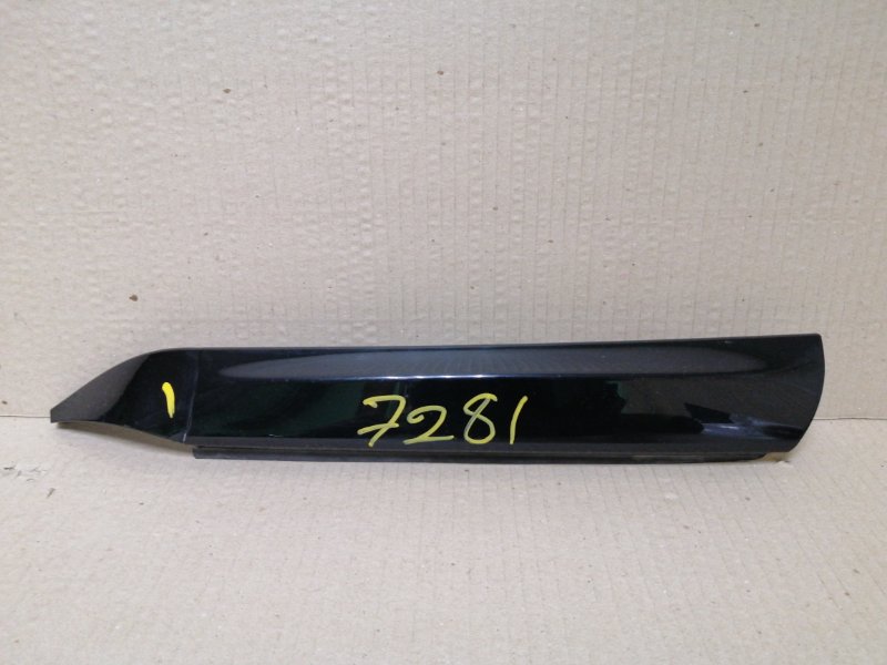 Молдинг кузова задний левый LEXUS CT200 11-17 2013 1.8 2ZRFXE 62792-76010 Б/У