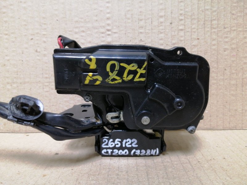 Замок крышки багажника LEXUS CT200 11-17 1.8 2ZRFXE