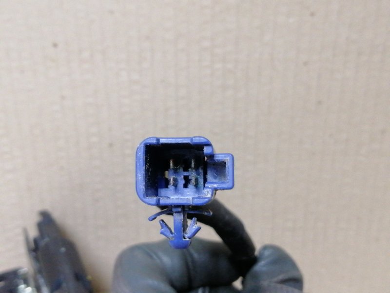 Замок крышки багажника CT200 11-17 2013 1.8 2ZRFXE