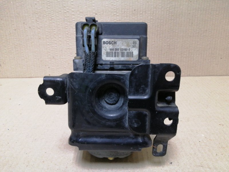 Блок ABS AVALON 99-05 2000 3.0 1MZFE