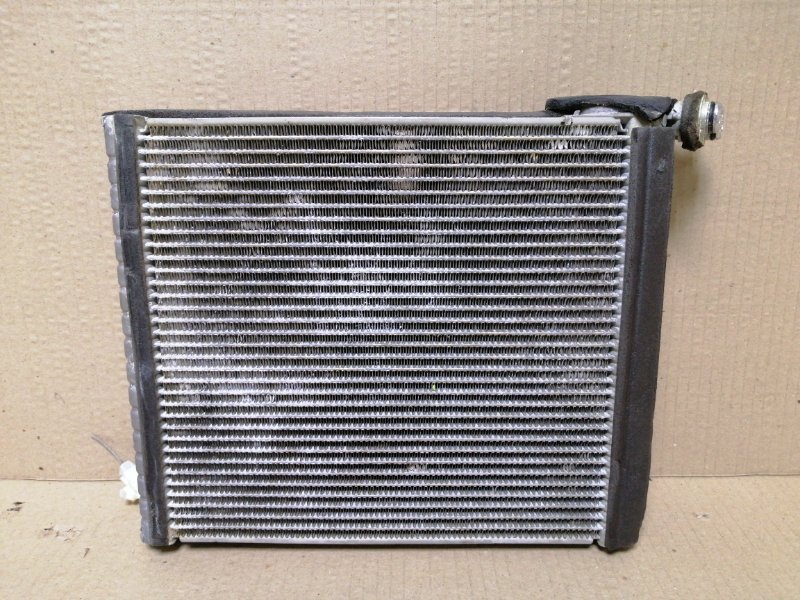 Испаритель кондиционера LEXUS CT200 11-17 2013 1.8 2ZRFXE 88501-75010 Б/У