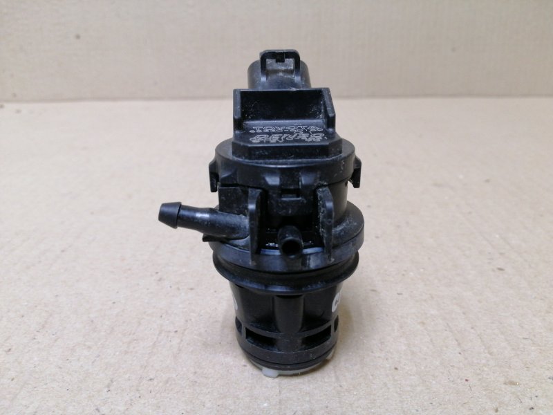 Насос омывателя стекла задний LEXUS CT200 11-17 1.8 2ZRFXE Насос омывателя стекла задний LEXUS CT200 11-17 1.8 2ZRFXE