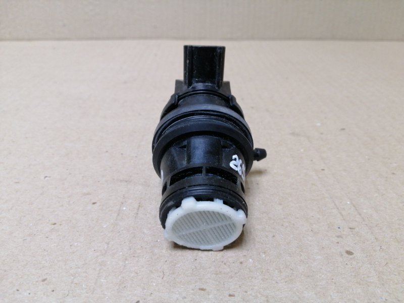 Насос омывателя стекла задний CT200 11-17 2013 1.8 2ZRFXE Насос омывателя стекла задний CT200 11-17 2013 1.8 2ZRFXE