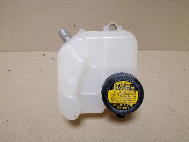 Расширительный бачок инвертора CT200 11-17 2013 1.8 2ZRFXE