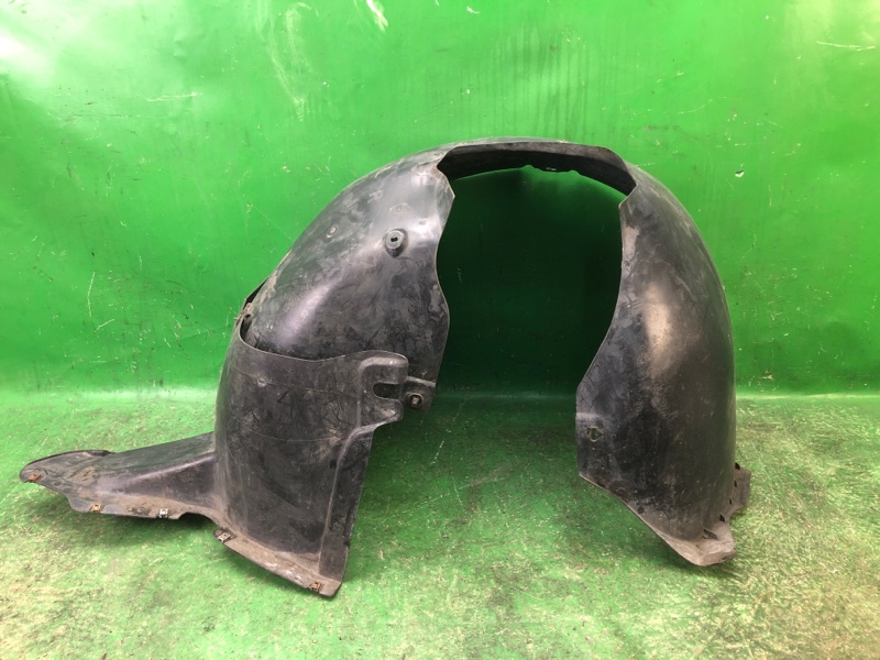 Подкрылок передний правый VOLKSWAGEN JETTA 05-10 Седан 2.5