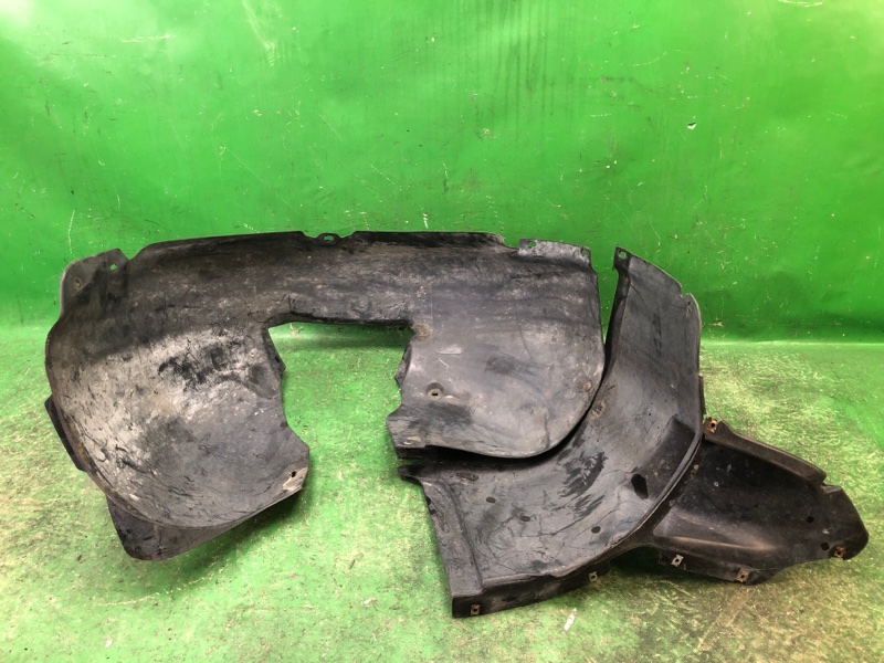 Подкрылок передний правый JETTA 05-10 2007 Седан 2.5