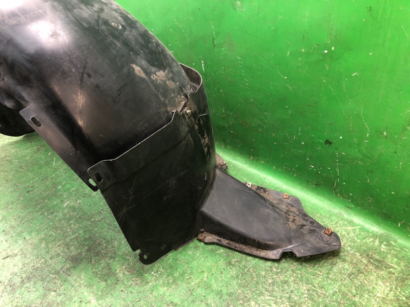 Подкрылок передний правый JETTA 05-10 2007 Седан 2.5