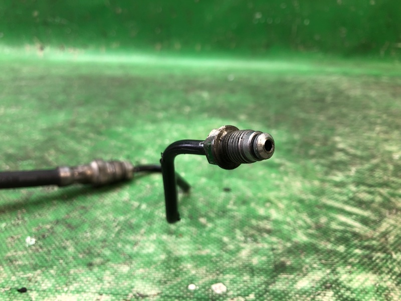 Трубка тормозная задняя левая JETTA USA 10-17 2011 2.5