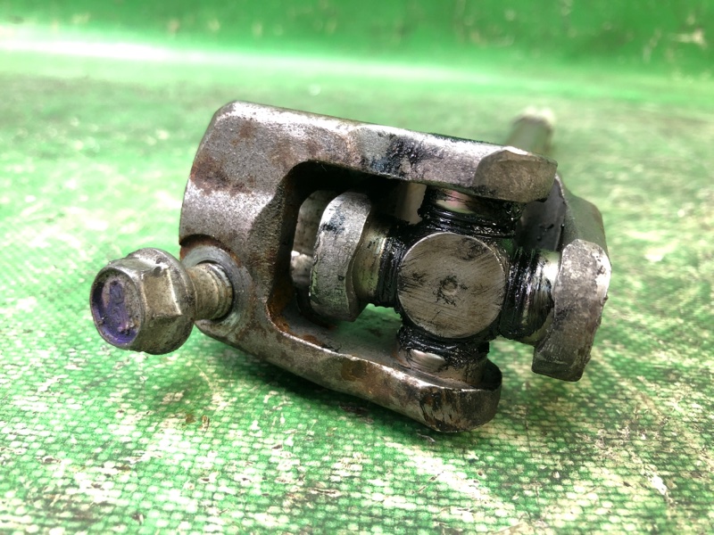 Рулевой карданчик JOURNEY 08-20 2010 3.5 EGF