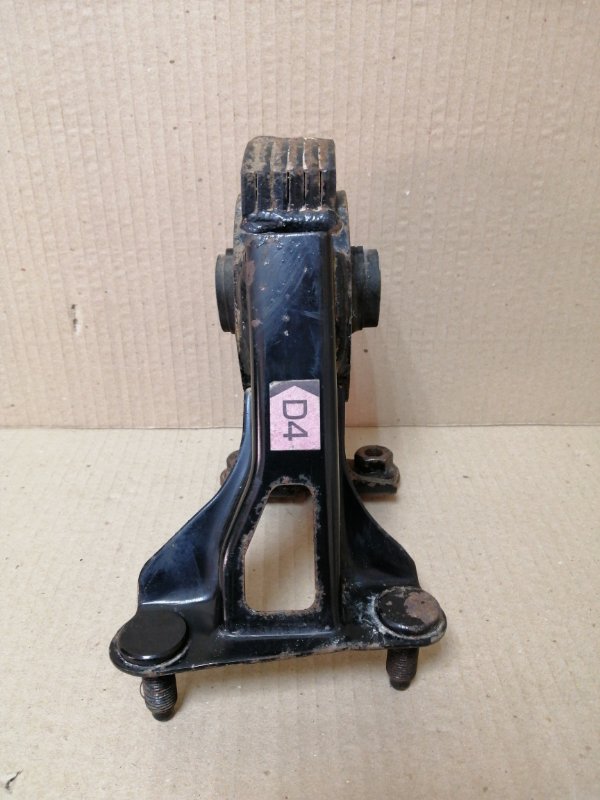 Подушка двигателя задняя CT200 11-17 2013 1.8 2ZRFXE