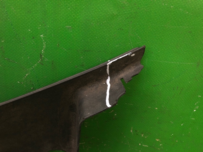 Пластик под лобовое стекло / Жабо JETTA 05-10 2007 Седан 2.5 Пластик под лобовое стекло / Жабо JETTA 05-10 2007 Седан 2.5