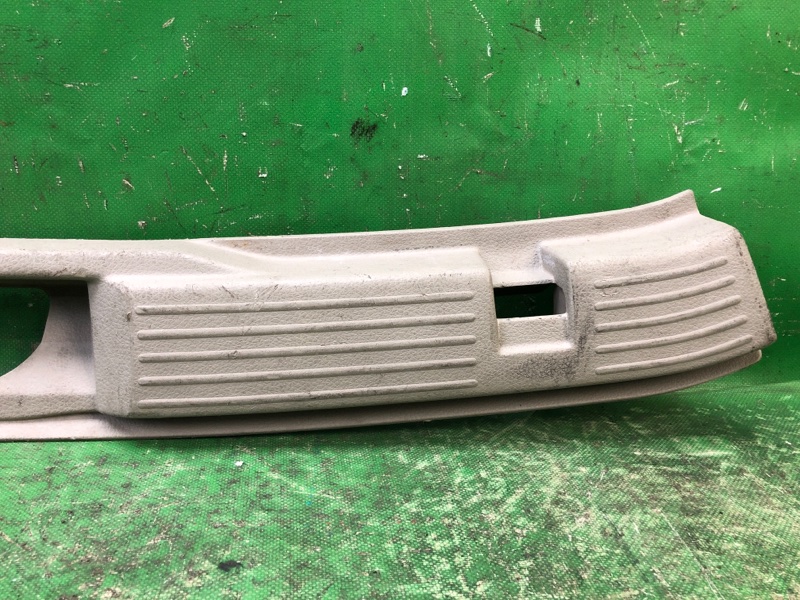 Накладка на порог багажника EDGE 06-14 2010 T35PDED