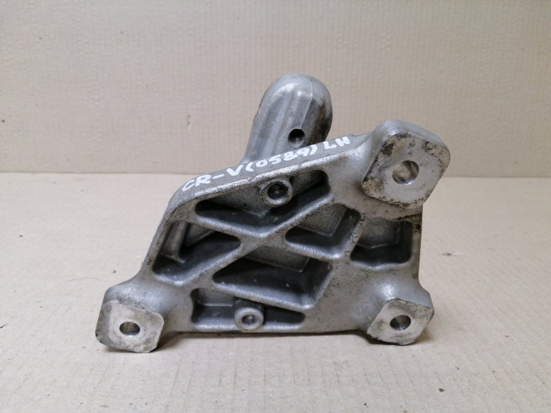 Крепление рулевой рейки левое CRV 06-12 2010 2.4L