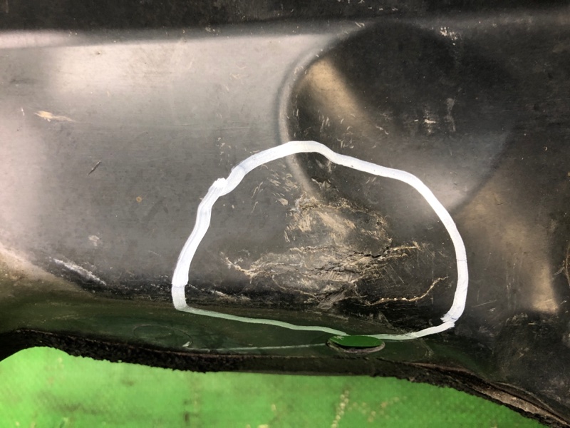 Пластик под лобовое стекло / Жабо FOCUS 10-18