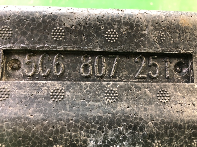 Наполнитель бампера задний JETTA USA 10-17 Наполнитель бампера задний JETTA USA 10-17