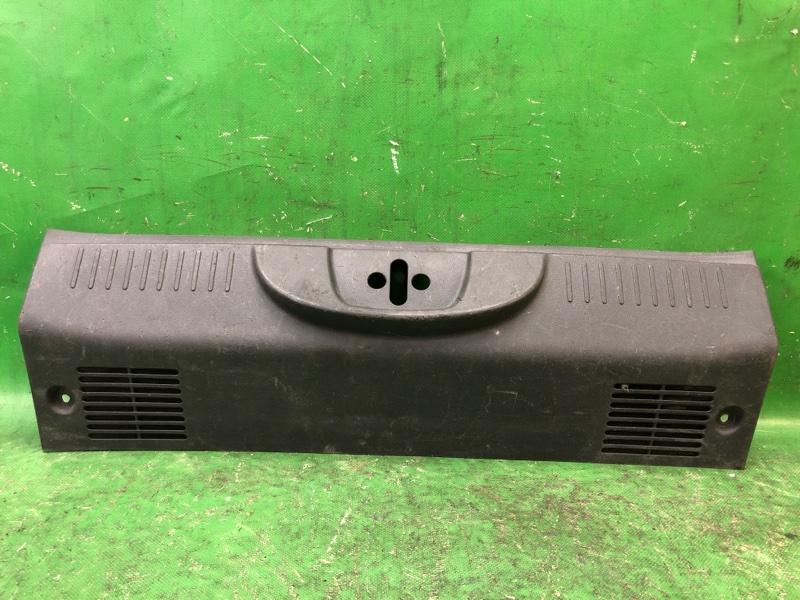 Накладка на порог багажника FIAT 500 (312/FF) 07-19 2012 1.4 16V 1RZ40JXWAD Б/У