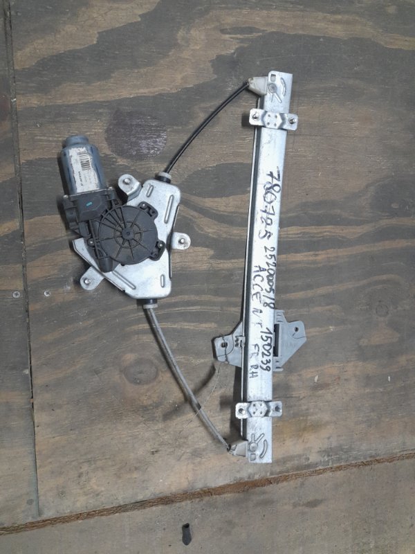 Стеклоподъемник передний правый HYUNDAI ACCENT MC 06-10 2006 Седан 1.6 82402-0N010 Б/У
