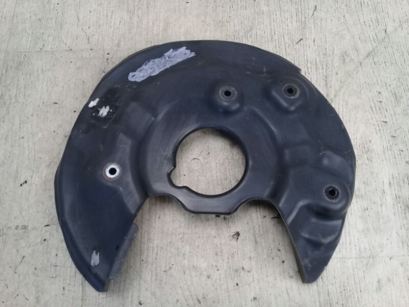 Защита тормозного диска задняя правая PASSAT B8 14- 2015 A32 1.8 CPRA