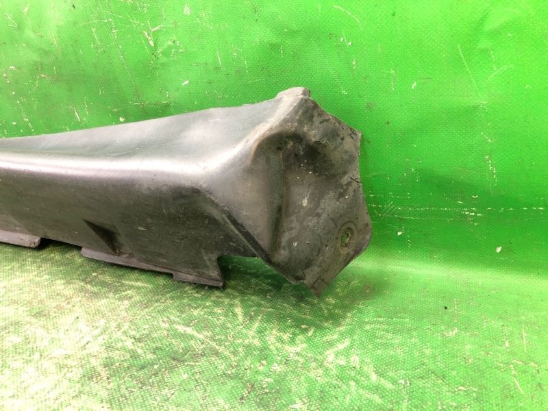 Накладка порога наружная правая NISSAN JUKE 10-19 1.6 MR16DDT