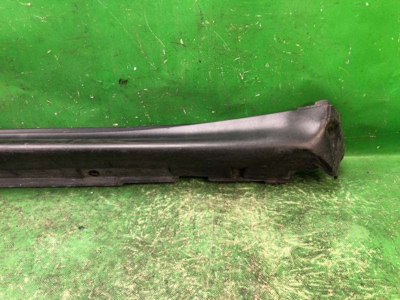 Накладка порога наружная правая JUKE 10-19 2011 1.6 MR16DDT