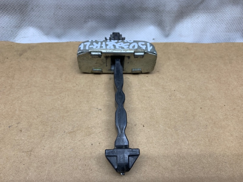 Ограничитель двери передний левый AVALON 05-12 2007 GSX30 3.5 2GR-FE