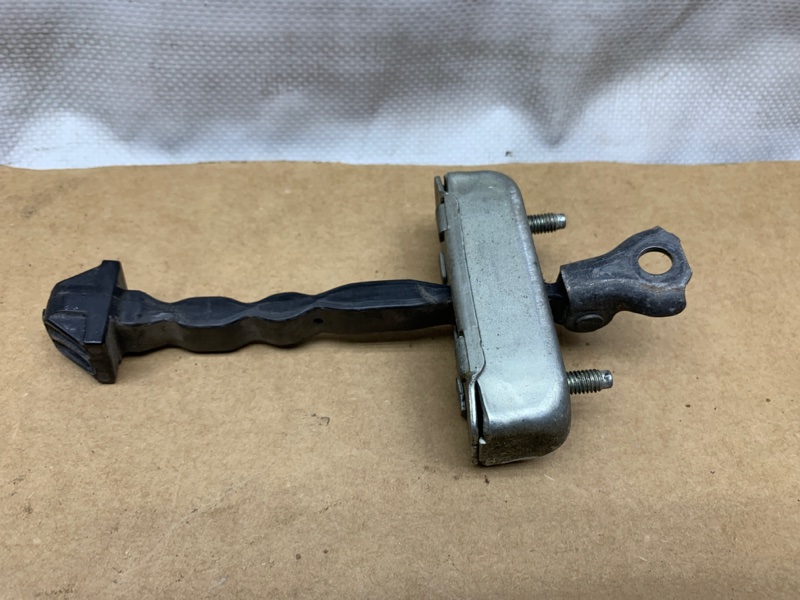 Ограничитель двери передний левый AVALON 05-12 2007 GSX30 3.5 2GR-FE