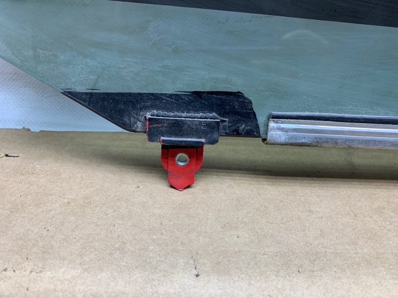 Стекло двери переднее левое AVALON 05-12 2007 GSX30 3.5 2GR-FE