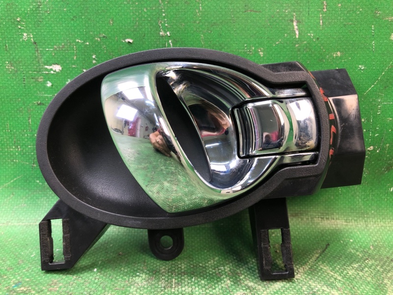 Ручка двери внутренняя задняя правая NISSAN JUKE 10-19 2011 1.6 MR16DDT 806701KA0B Б/У