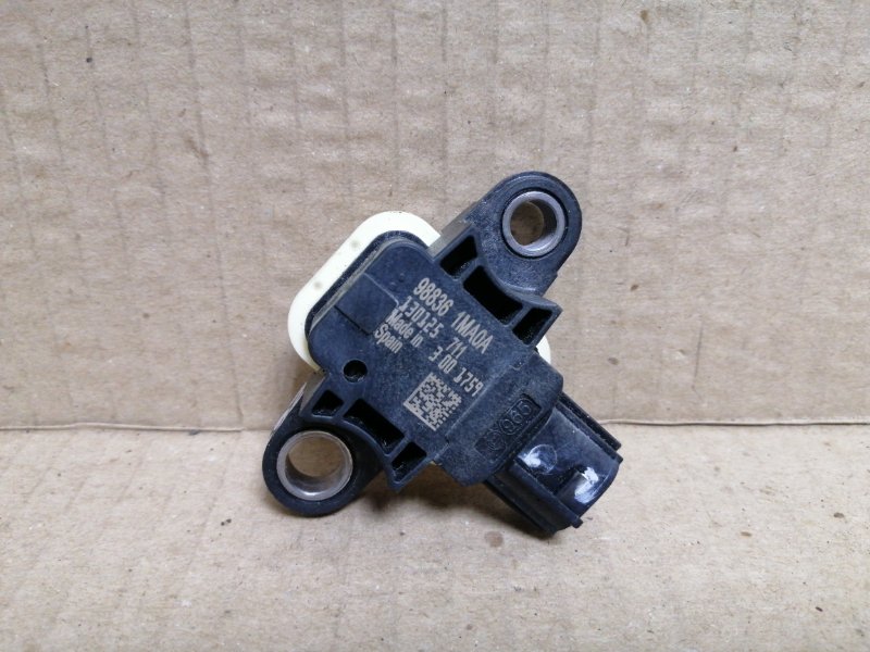 Датчик удара передний INFINITI QX60/JX35 12-20 2013 3.5 VQ35DE 98836-1MA0A Б/У