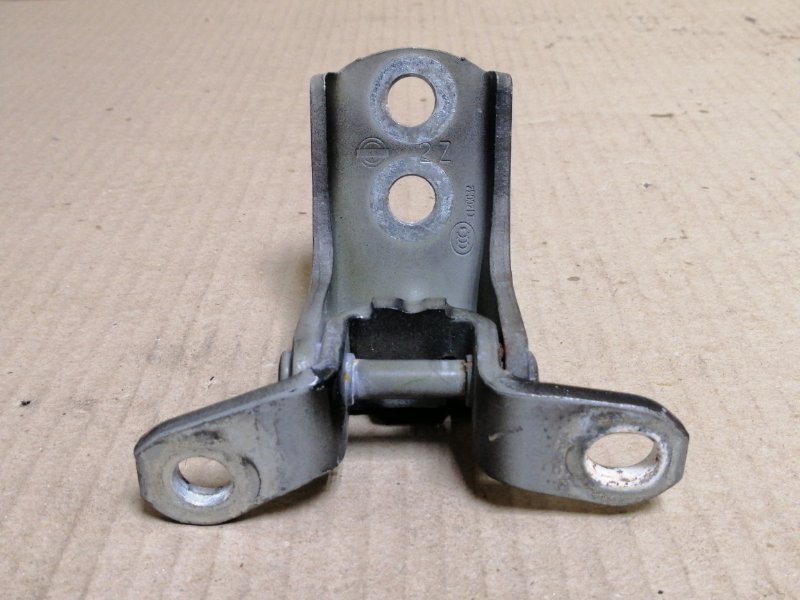 Петля двери верхняя передняя правая QX60/JX35 12-20 2013 3.5 VQ35DE