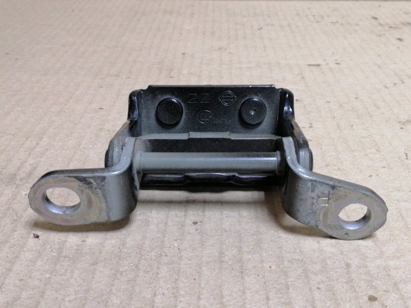 Петля двери верхняя задняя левая QX60/JX35 12-20 2013 3.5 VQ35DE