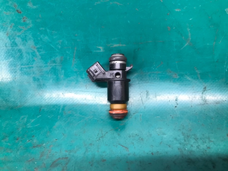 Форсунка топливная CIVIC ES 00-05 2004 ES 1.7 D17A