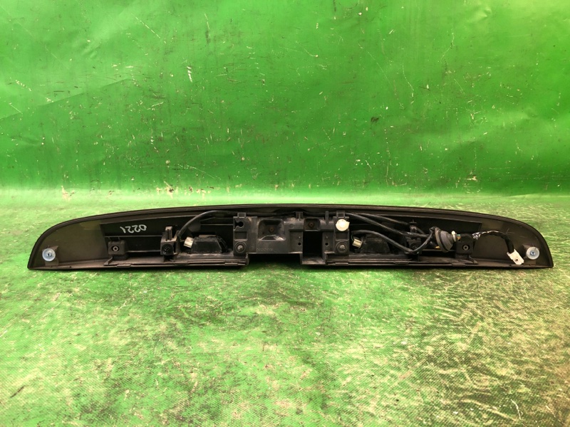 Панель подсветки номера JUKE 10-19 2011 1.6 MR16DDT