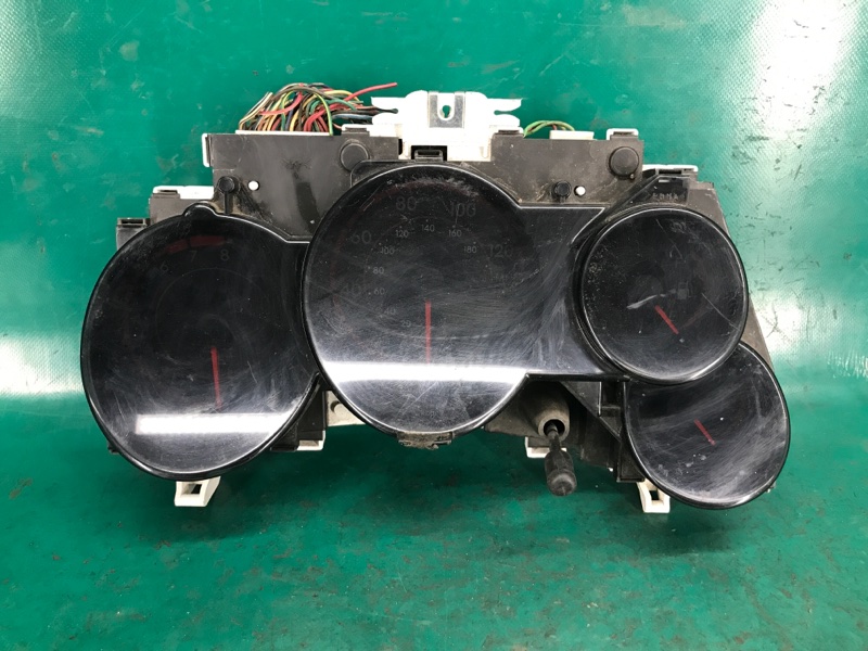 Панель приборов TOYOTA MATRIX 02-08 83800-01270 Б/У