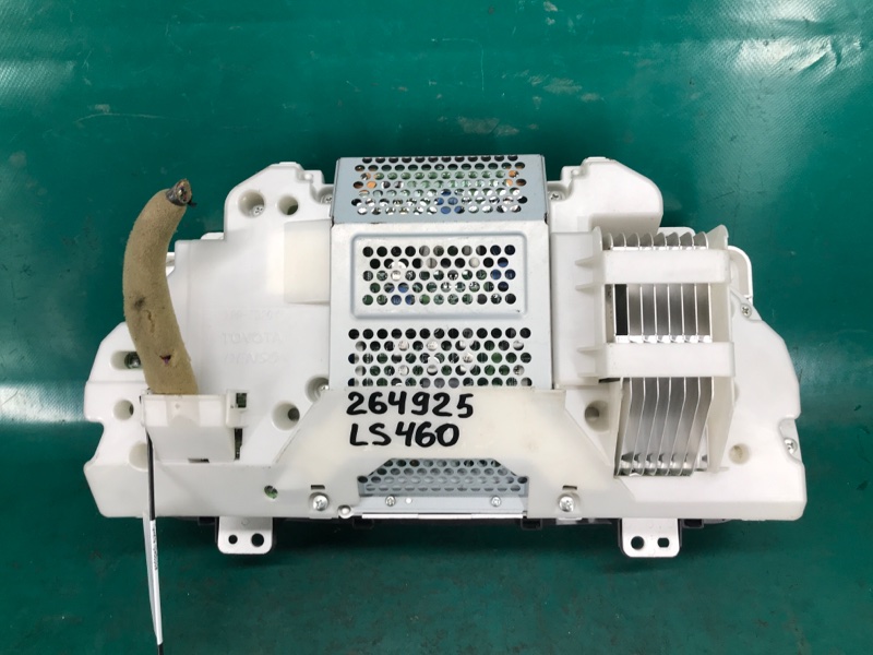Панель приборов LS460 06-12 Седан