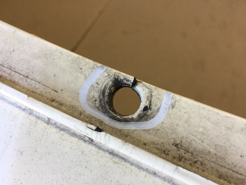 Бампер задний 300 04-10 2008 Седан 3.5 EGG