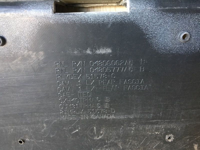 Бампер задний 300 04-10 2008 Седан 3.5 EGG