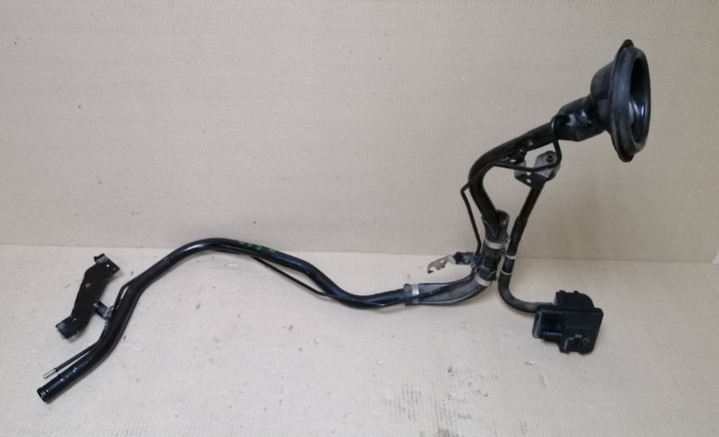 Горловина топливного бака INFINITI QX60/JX35 12-20 2013 3.5 VQ35DE 17221-3JA0A Б/У