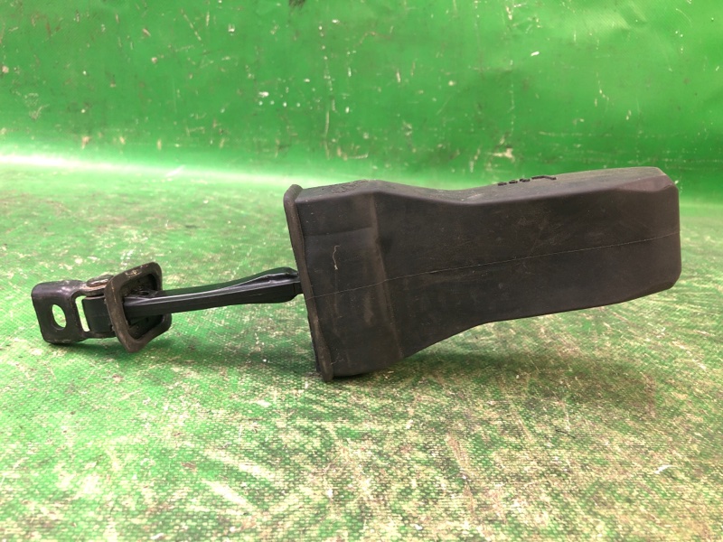 Ограничитель двери задний правый VOLKSWAGEN JETTA USA 10-17 Седан CBTA 2.5L