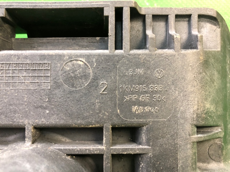 Полка аккумулятора VOLKSWAGEN JETTA USA 10-17 Седан CBTA 2.5L