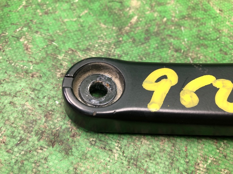 Поводок стеклоочистителя передний правый JETTA USA 10-17 2011 Седан CBTA 2.5L