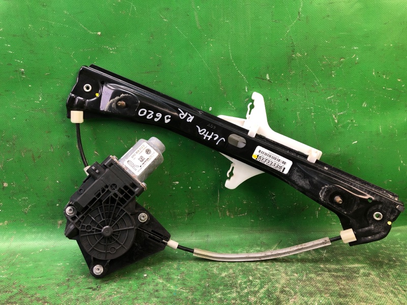 Стеклоподъемник задний правый VOLKSWAGEN JETTA USA 10-17 2011 Седан CBTA 2.5L 5C6 839 462 B Б/У