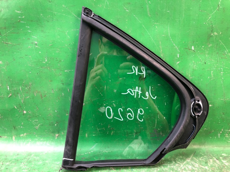 Стекло двери глухое правое VOLKSWAGEN JETTA USA 10-17 Седан CBTA 2.5L