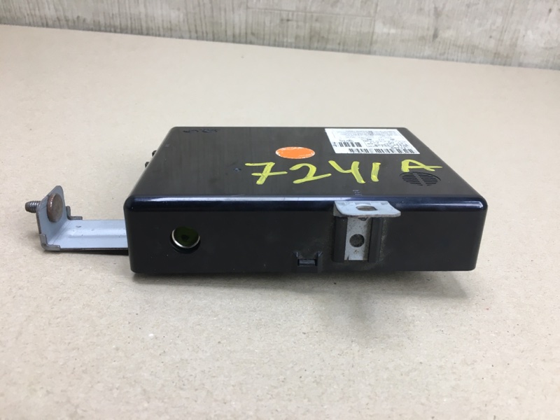 Блок электронный HYUNDAI SONATA YF 10-14 YF 2.4 G4KJ